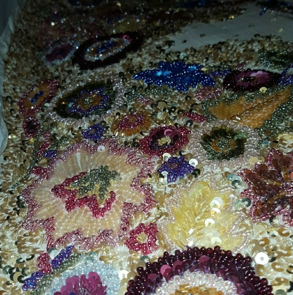VERY VINTAGE Handmade Beaded Shawl - Picture 1 of 8